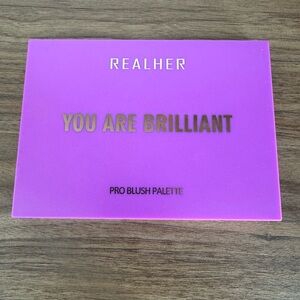 RealHer Pro Blush Palette - Vibrant Purple